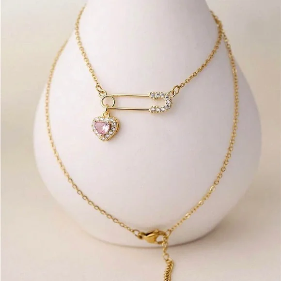 Bundle Onlyđź’«18K GP Dainty Pink Gem Heart Charm Gold Crystal Safety Pin Necklace - Picture 1 of 2